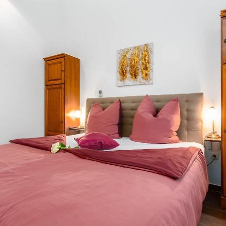 Villa Kamenica Kras Bagian luar foto