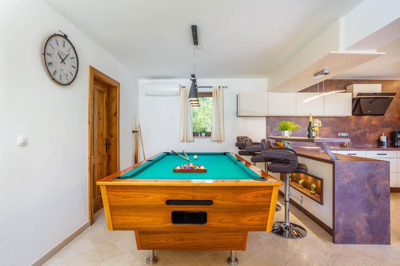Villa Kamenica Kras Bagian luar foto